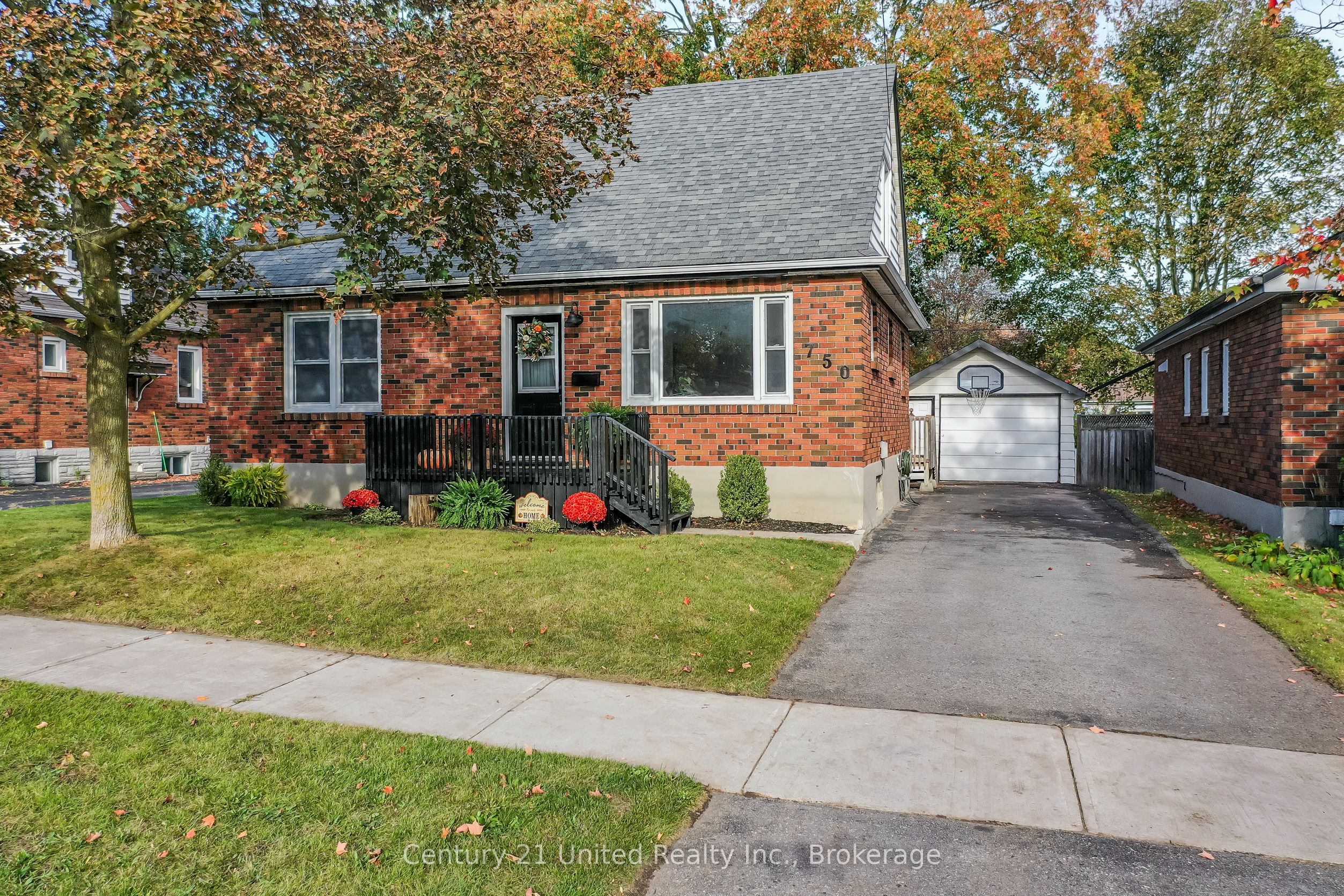 750 Curtis Road Property Photo 1