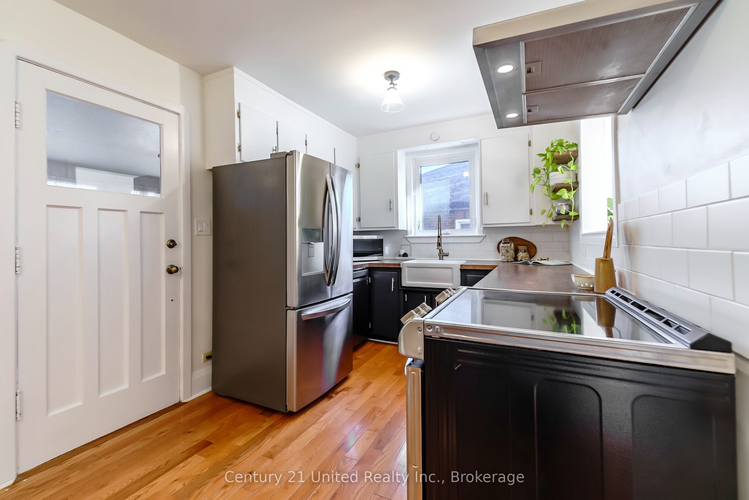 750 Curtis Road Property Photo 10
