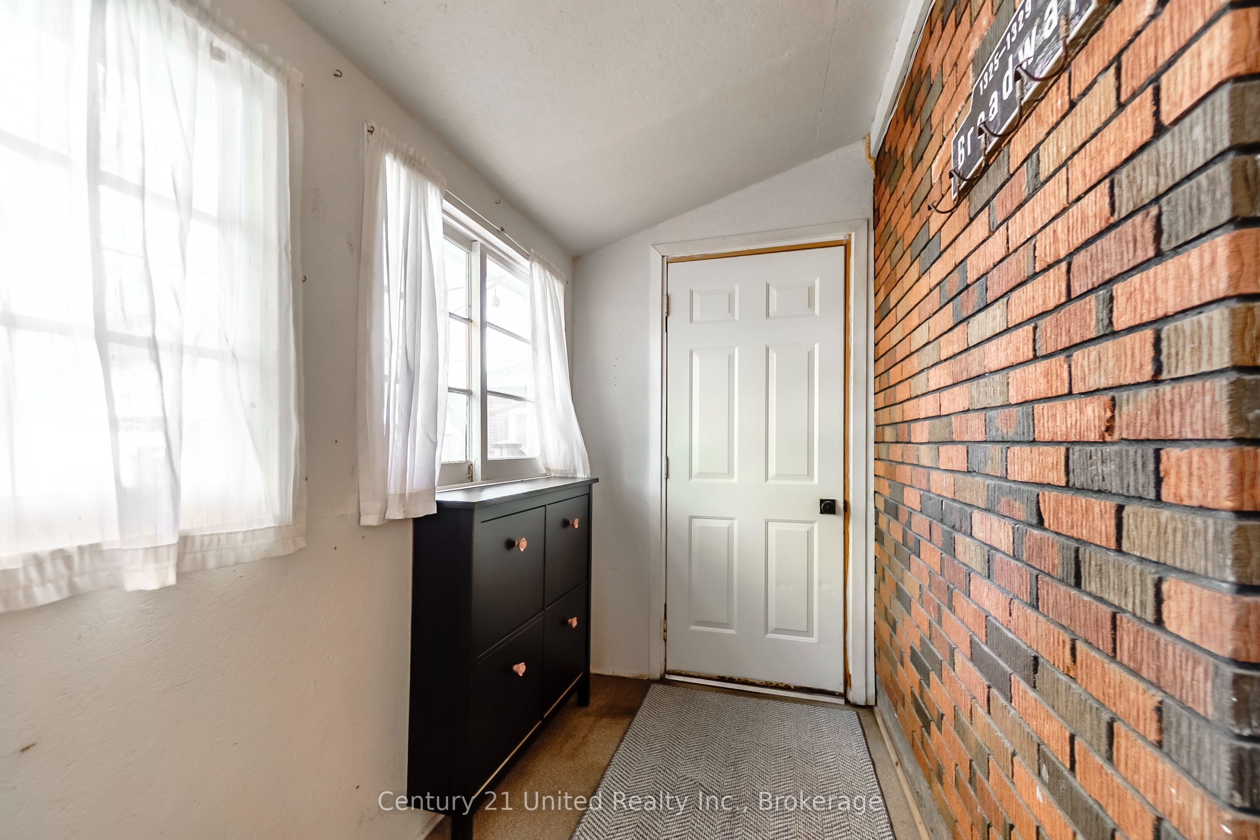 750 Curtis Road Property Photo 35