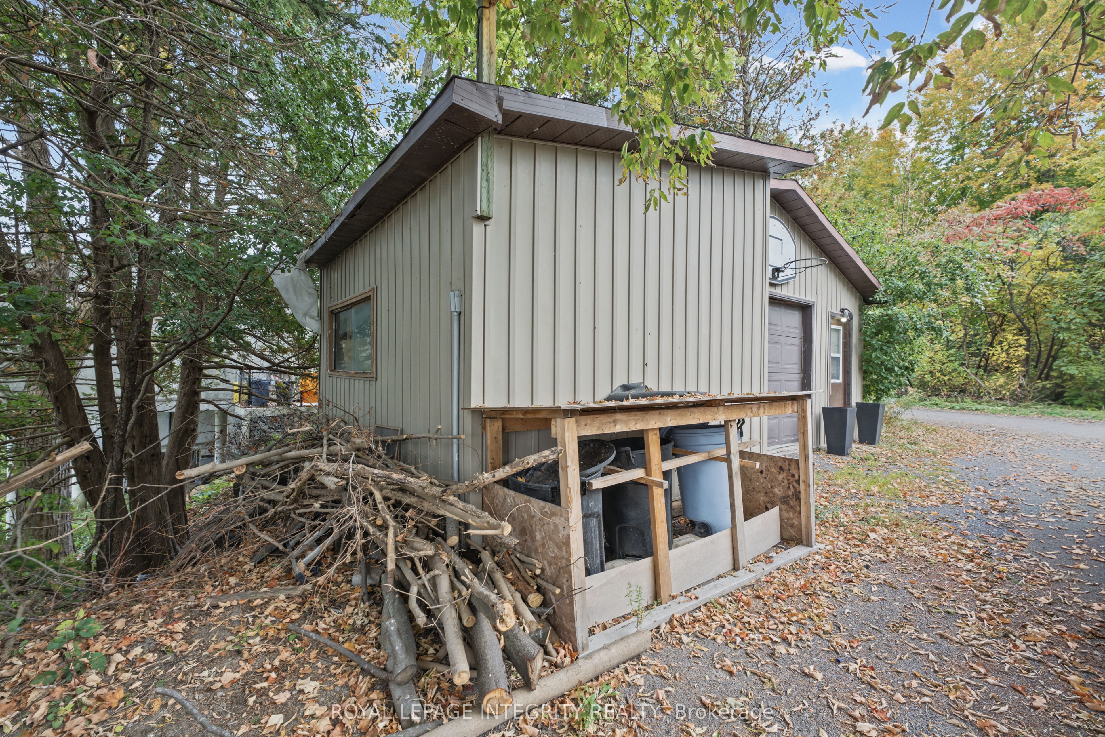 1587 Lilac Lane Property Photo 41