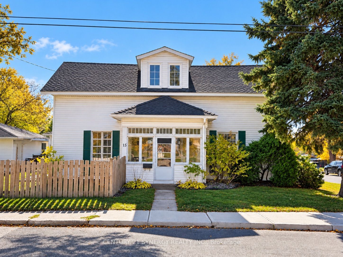 15 Strathcona Street Property Photo 2