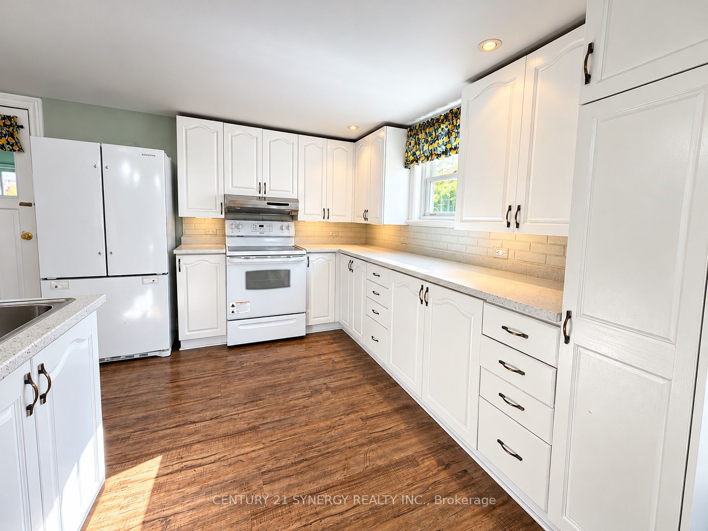 15 Strathcona Street Property Photo 20