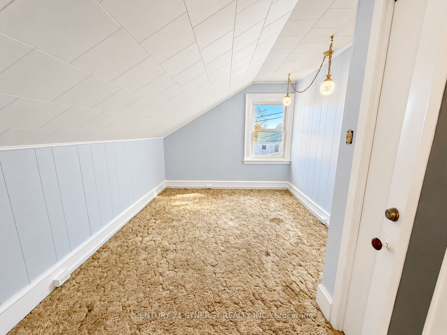 15 Strathcona Street Property Photo 27