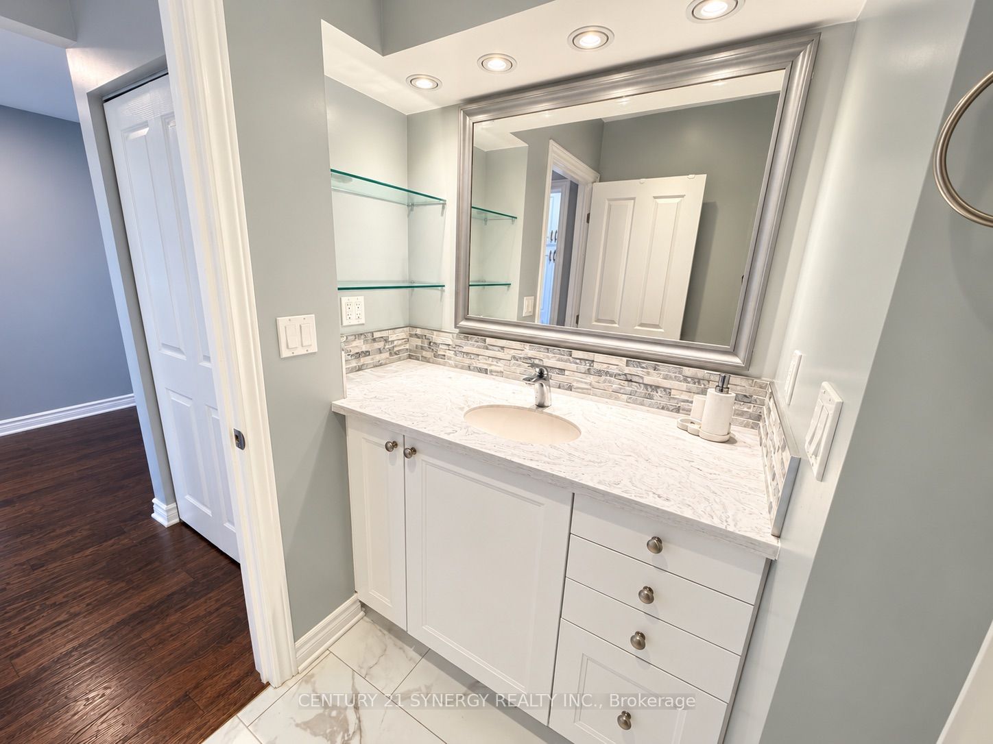 15 Strathcona Street Property Photo 33
