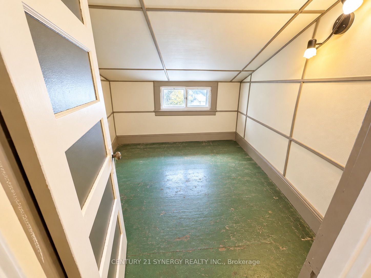 15 Strathcona Street Property Photo 39