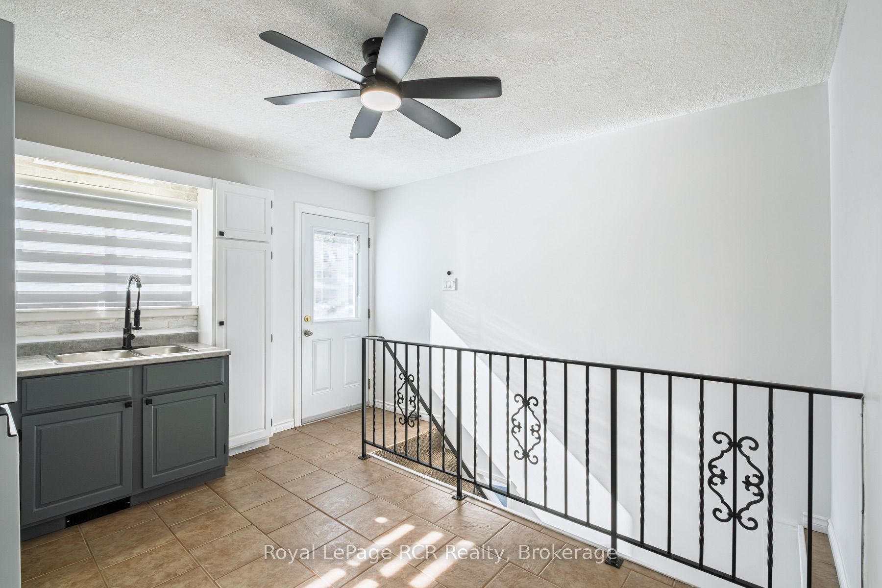 330 Melvin Avenue Property Photo 4