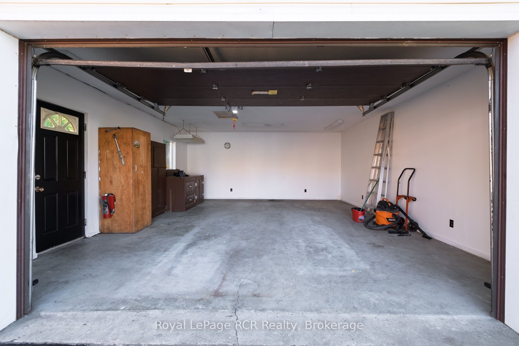 330 Melvin Avenue Property Photo 25