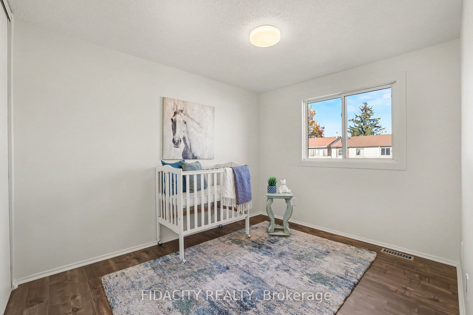 44 Foxfield Drive E Property Photo 12