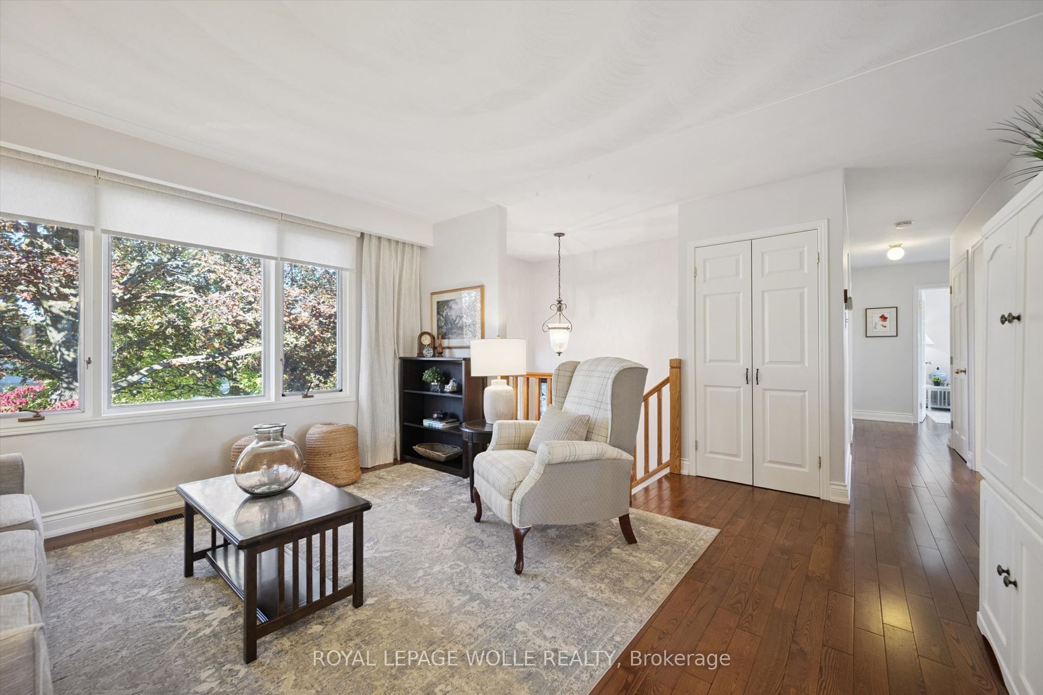 301 Martindale Crescent Property Photo 4