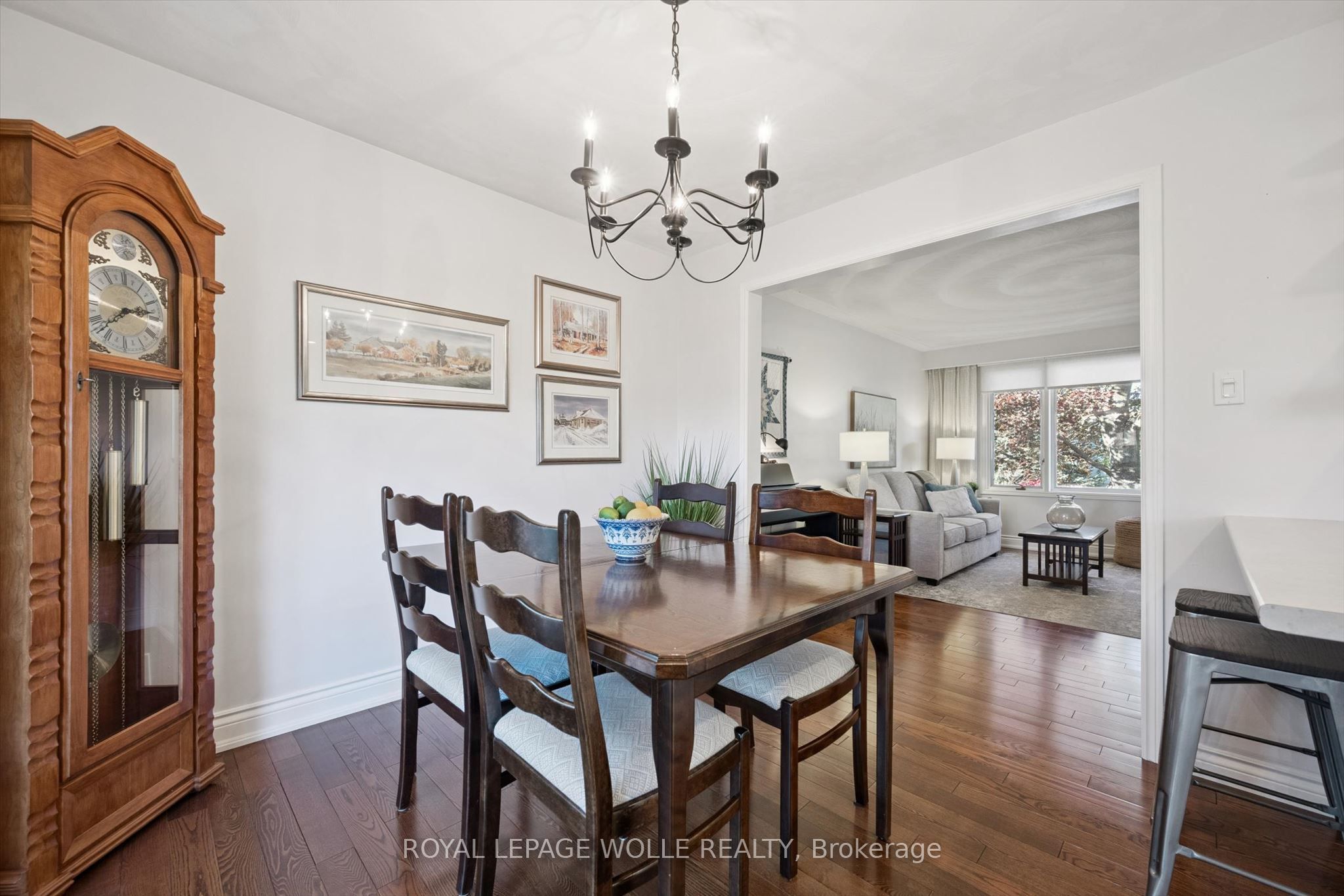 301 Martindale Crescent Property Photo 8