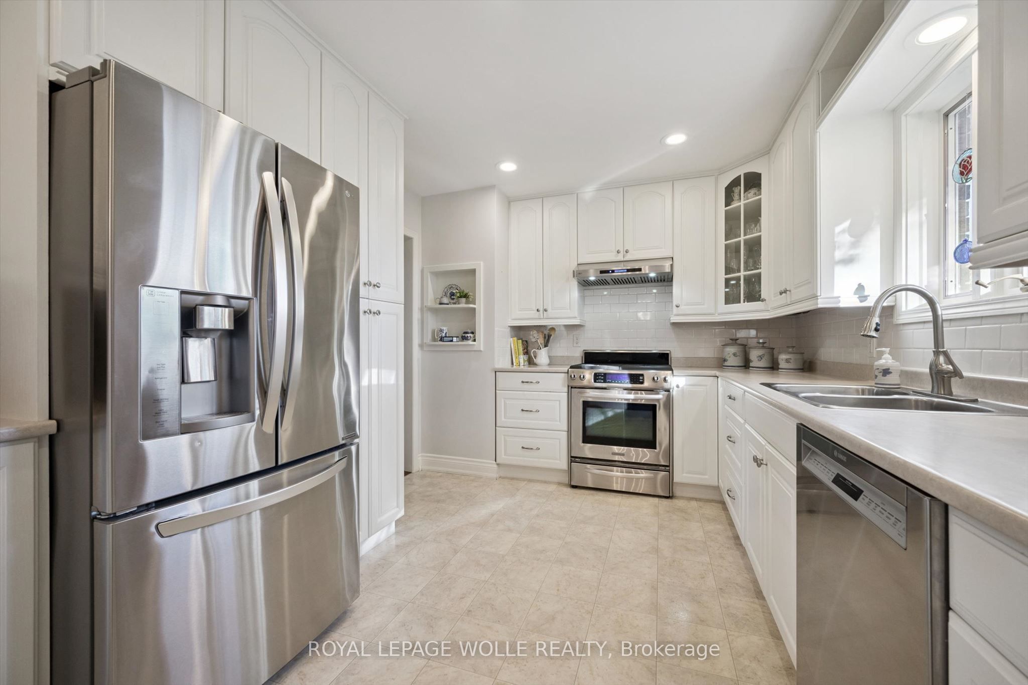 301 Martindale Crescent Property Photo 10
