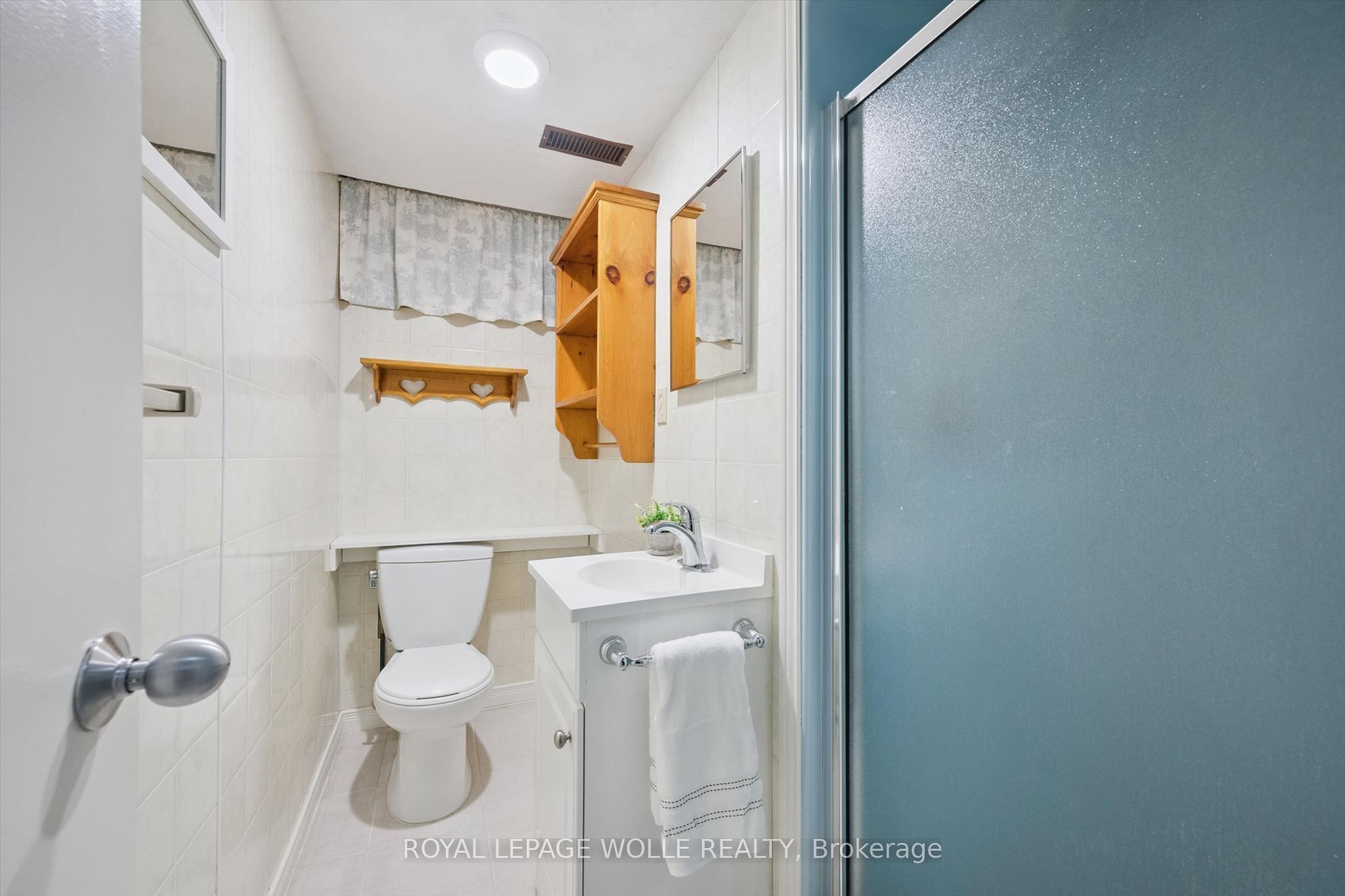 301 Martindale Crescent Property Photo 28