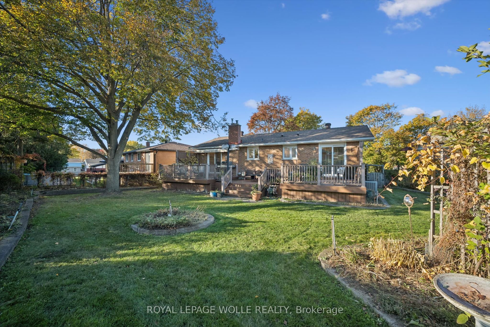 301 Martindale Crescent Property Photo 34