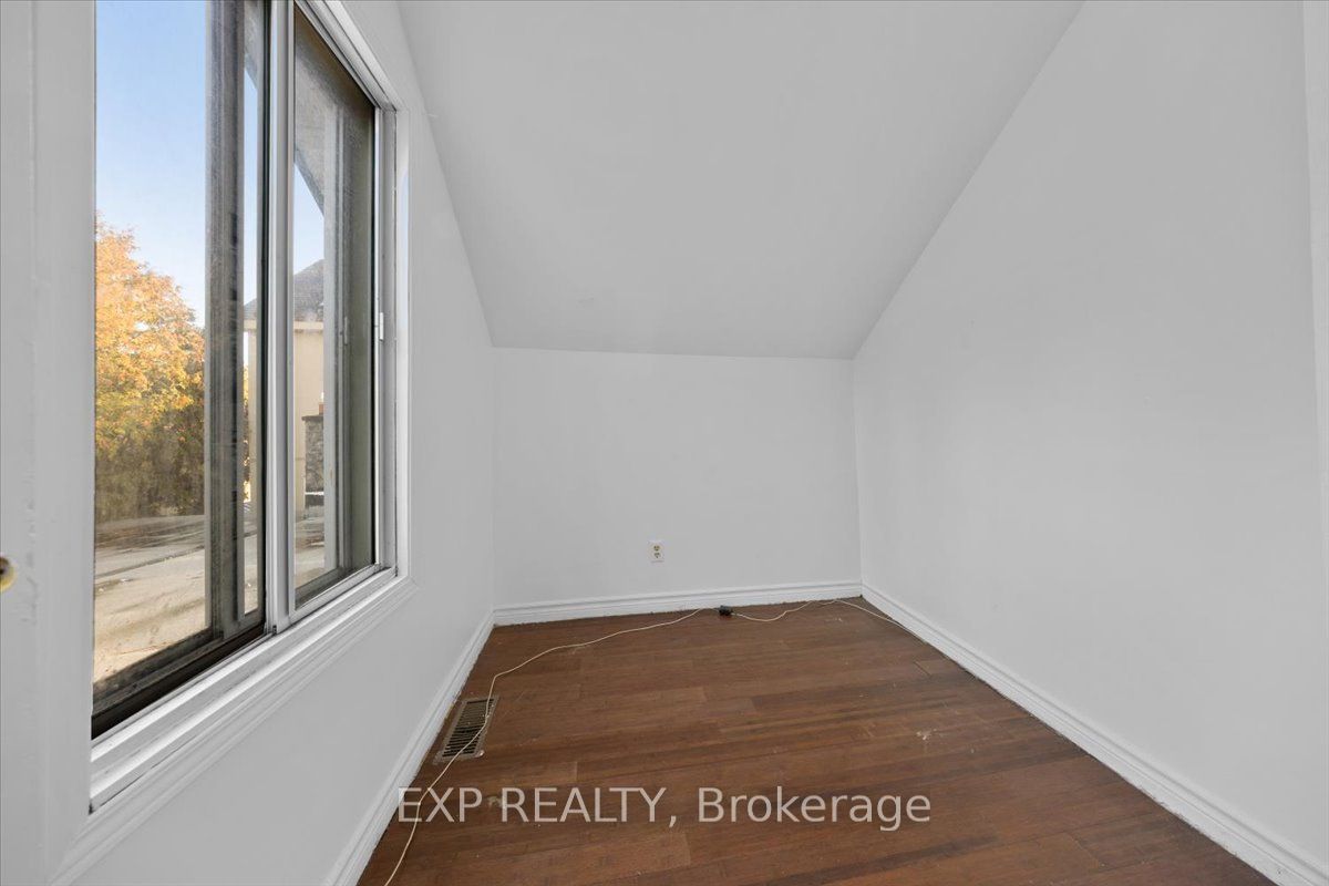 445 Hilson Avenue Property Photo 13