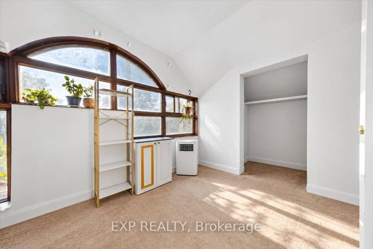 445 Hilson Avenue Property Photo 15