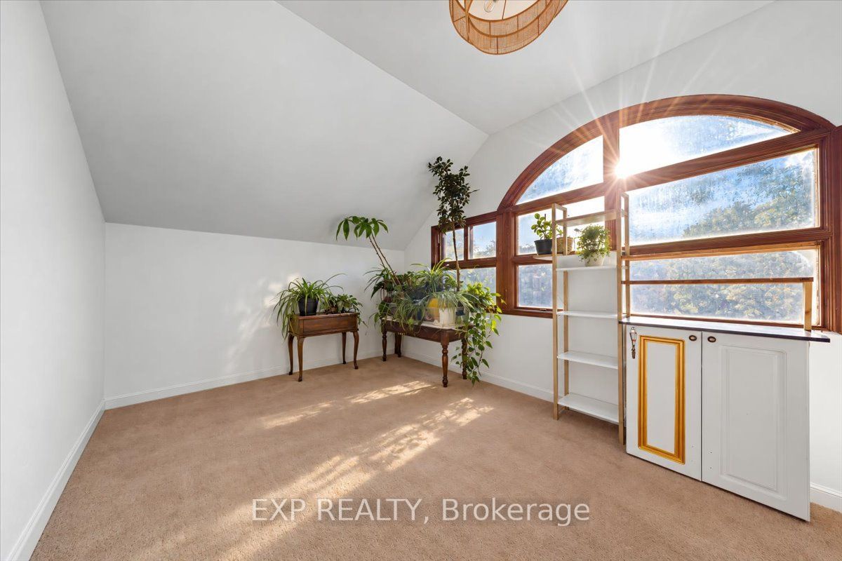 445 Hilson Avenue Property Photo 16