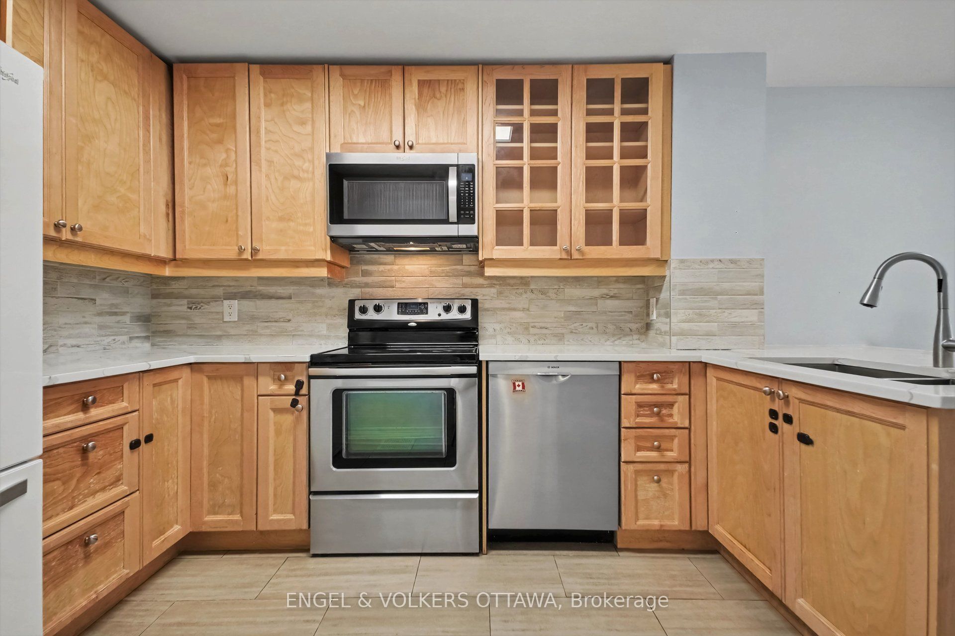 29 Woodbury Crescent Property Photo 11
