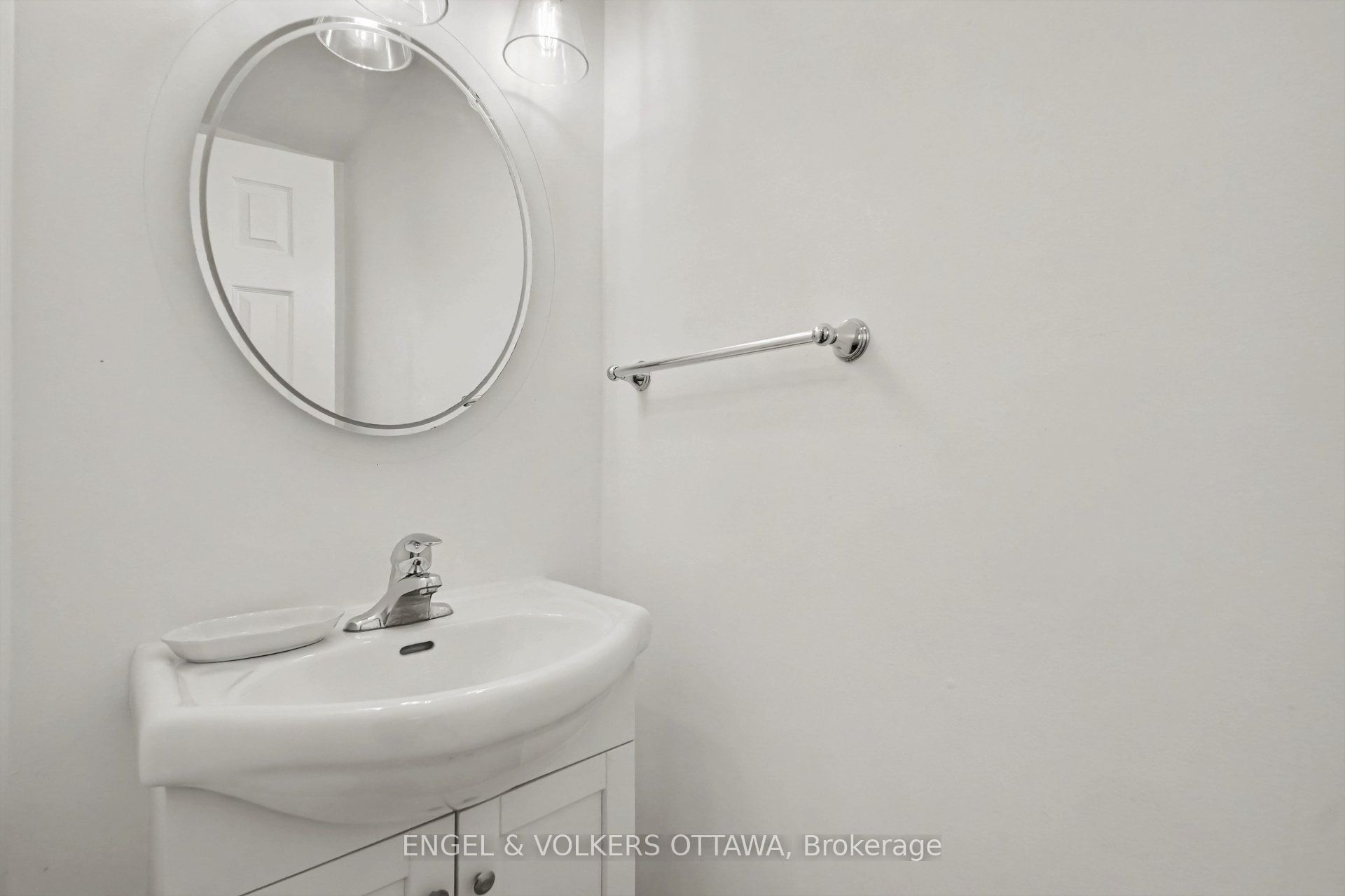 29 Woodbury Crescent Property Photo 15
