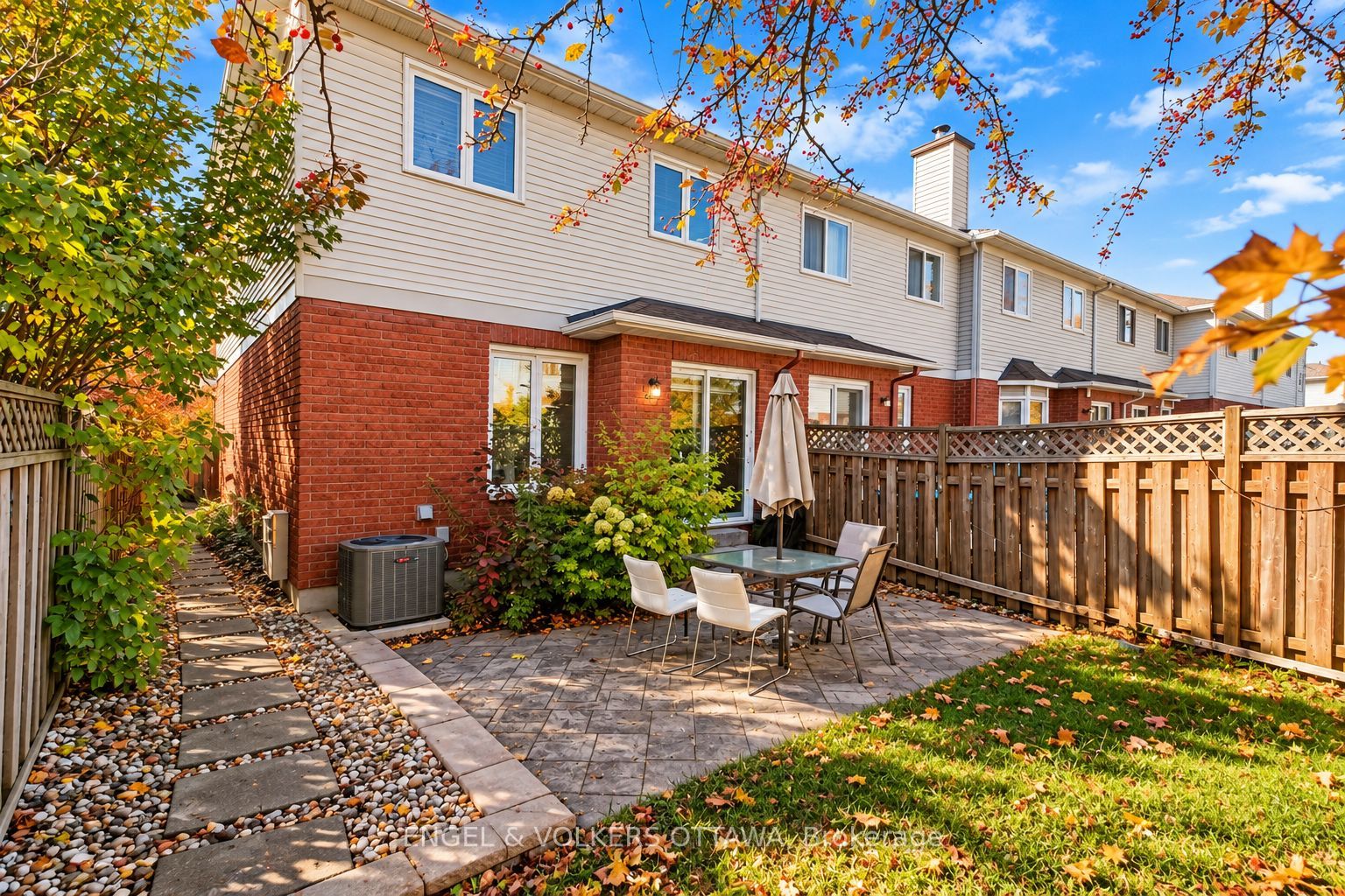 29 Woodbury Crescent Property Photo 27
