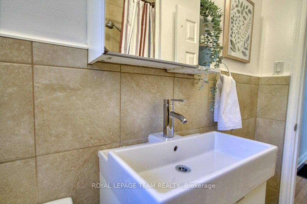 196 Allison Avenue Property Photo 23
