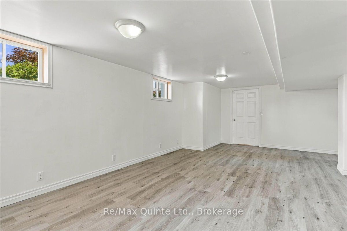 70 Ashley Street Property Photo 27