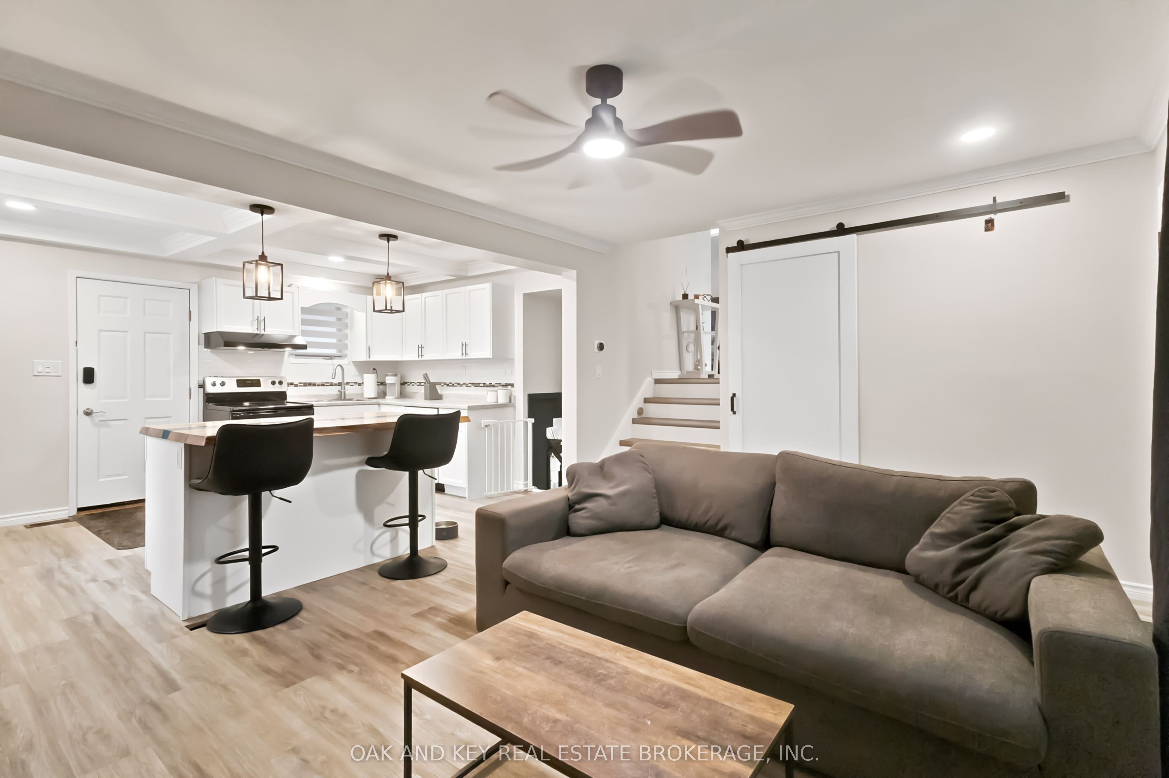 1 Vanier Place Property Photo 6