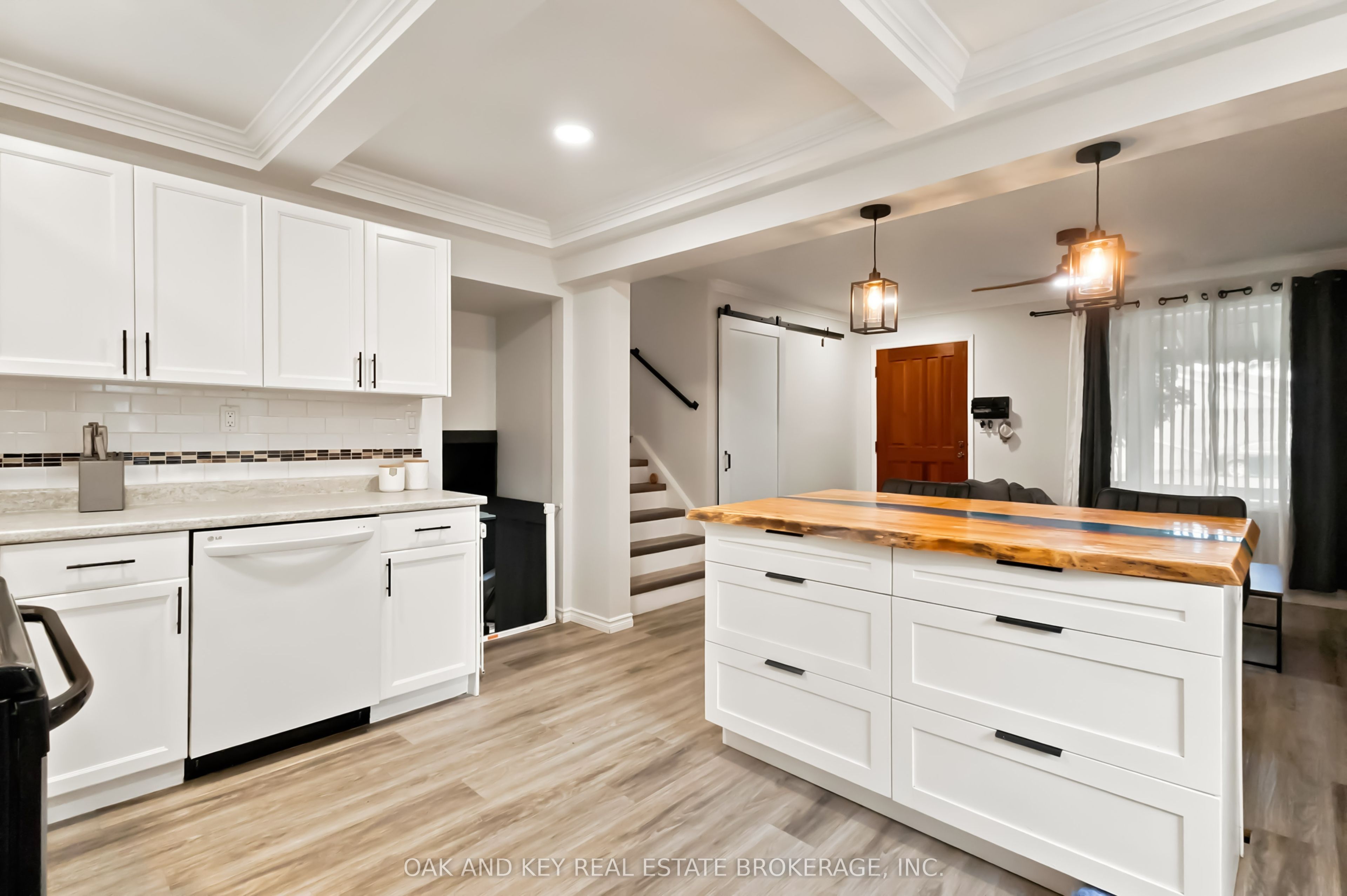 1 Vanier Place Property Photo 9