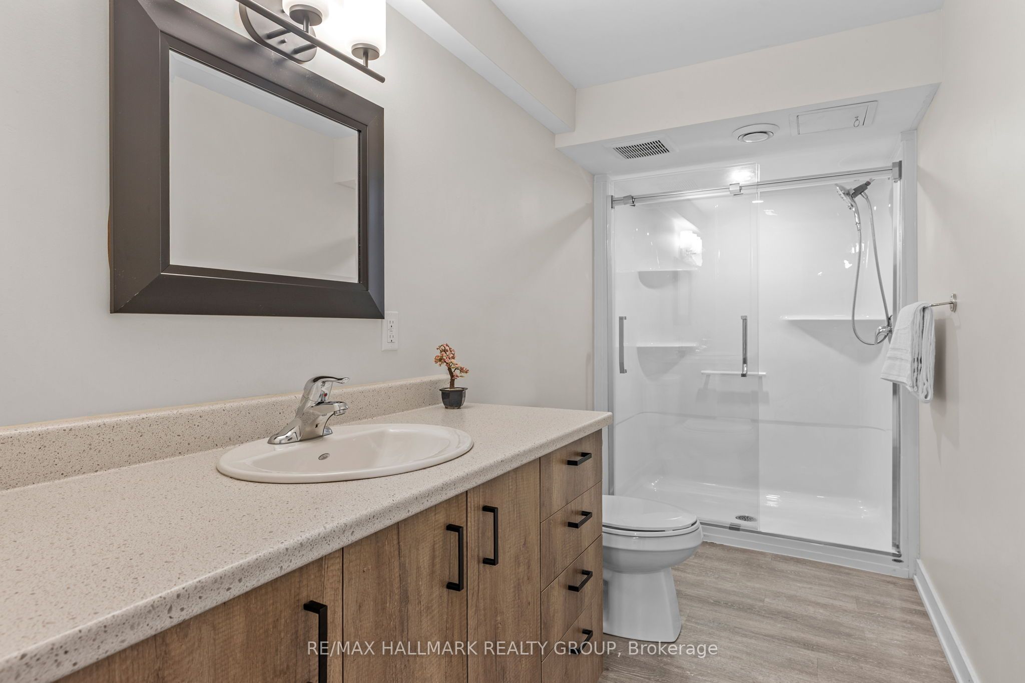 5 Rayburn Street Property Photo 25