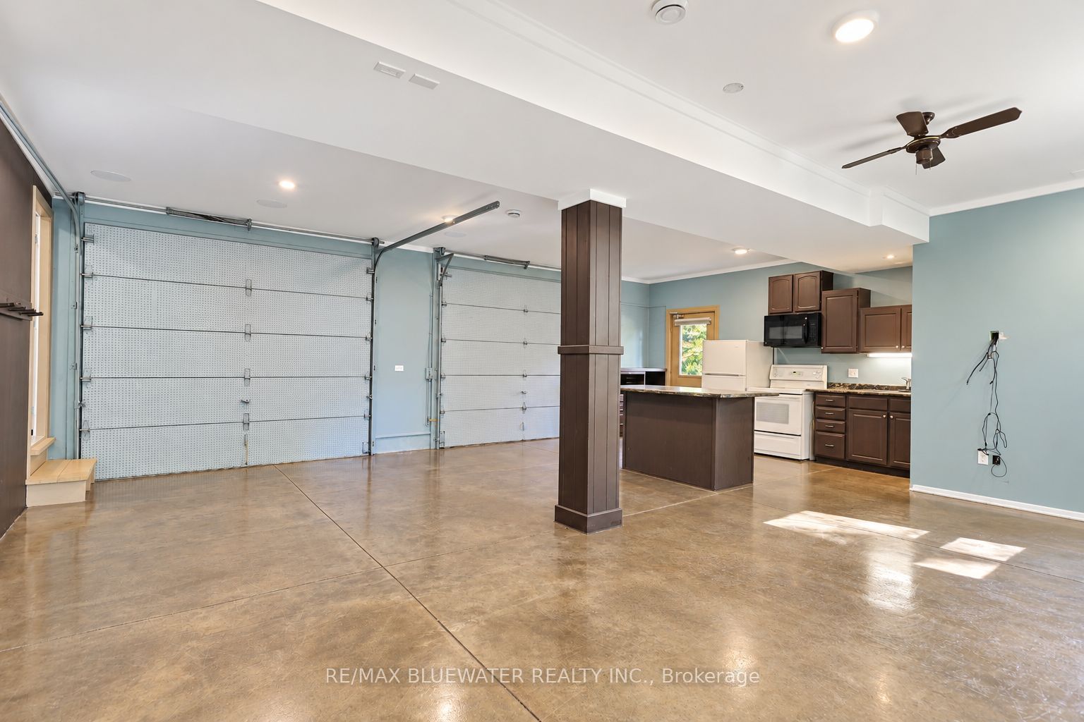 10138 Edmonds Boulevard Property Photo 26