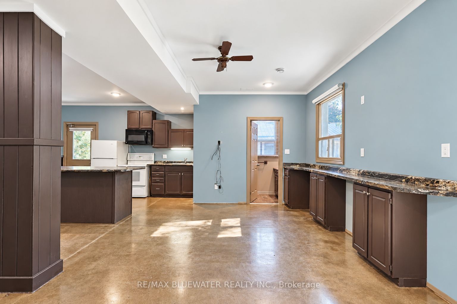 10138 Edmonds Boulevard Property Photo 27
