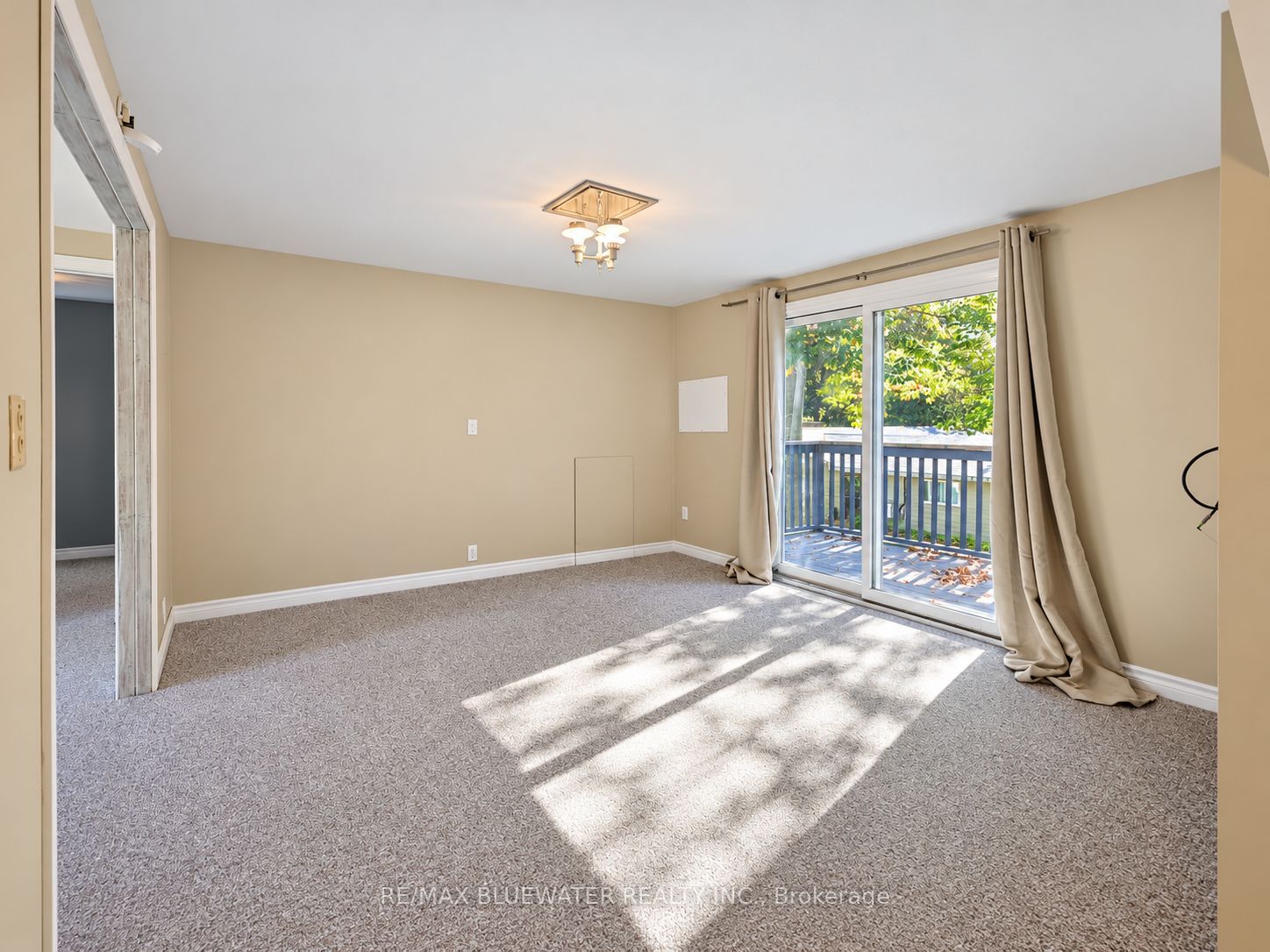 10138 Edmonds Boulevard Property Photo 33