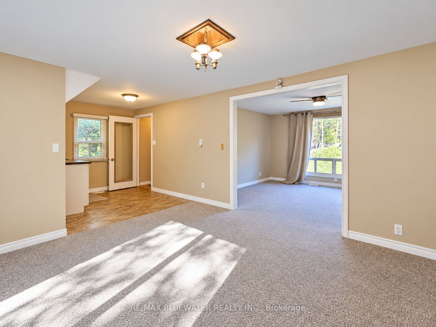 10138 Edmonds Boulevard Property Photo 34