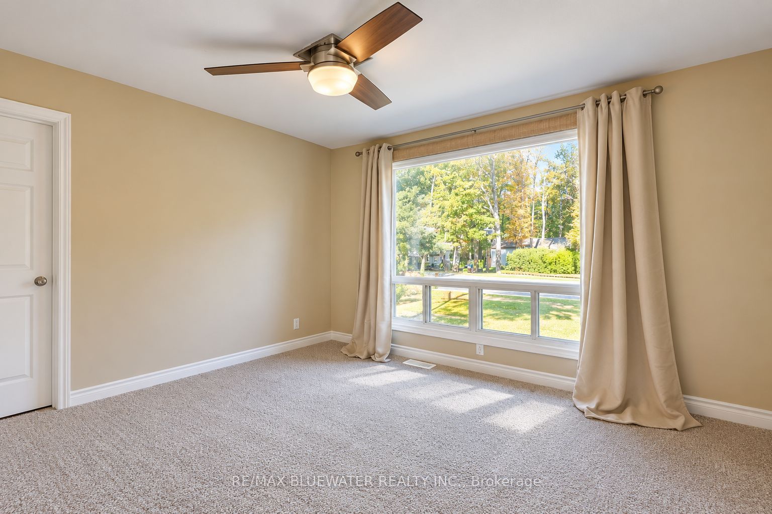 10138 Edmonds Boulevard Property Photo 35