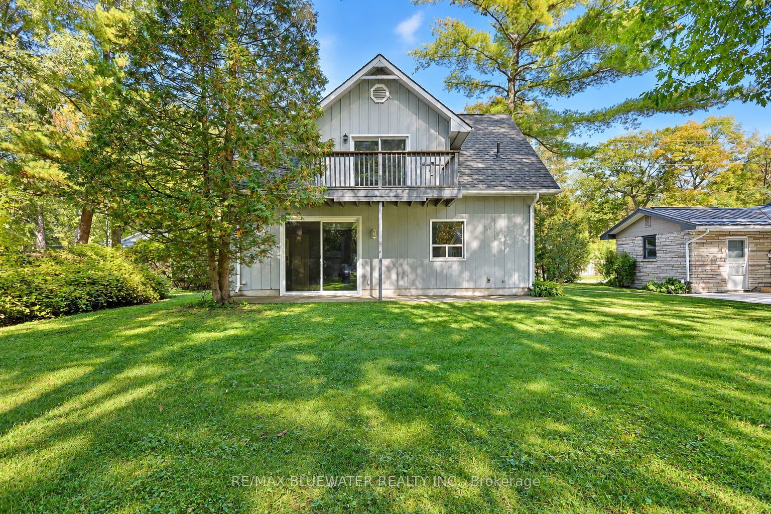 10138 Edmonds Boulevard Property Photo 44