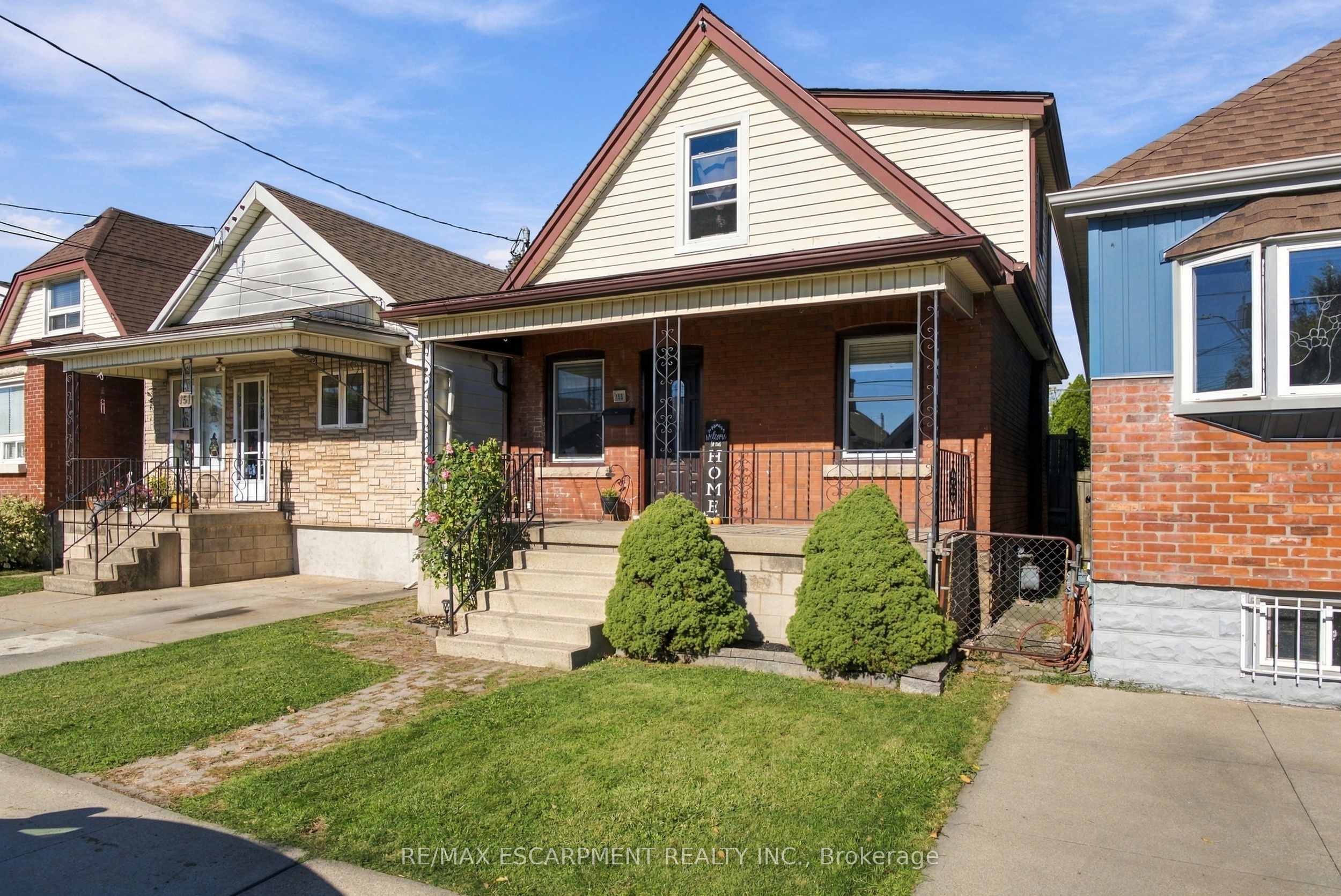 153 Albany Avenue Property Photo 3