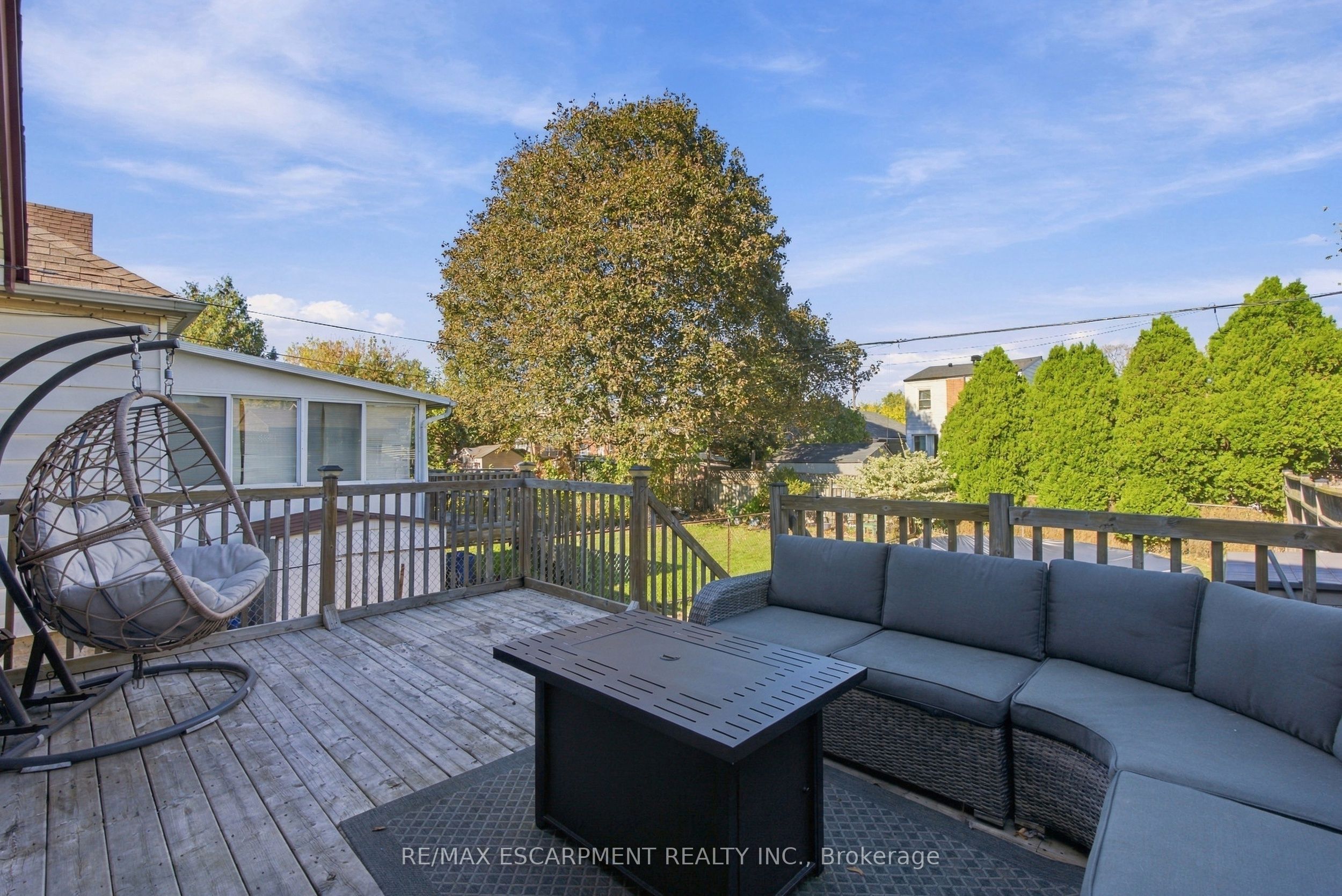 153 Albany Avenue Property Photo 30