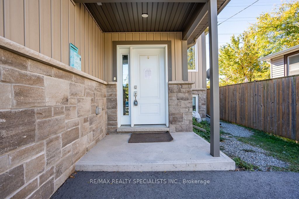 22 Elm Street Property Photo 5