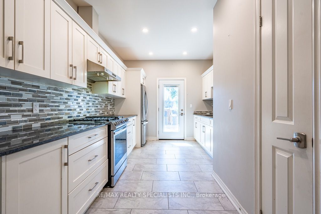 22 Elm Street Property Photo 15