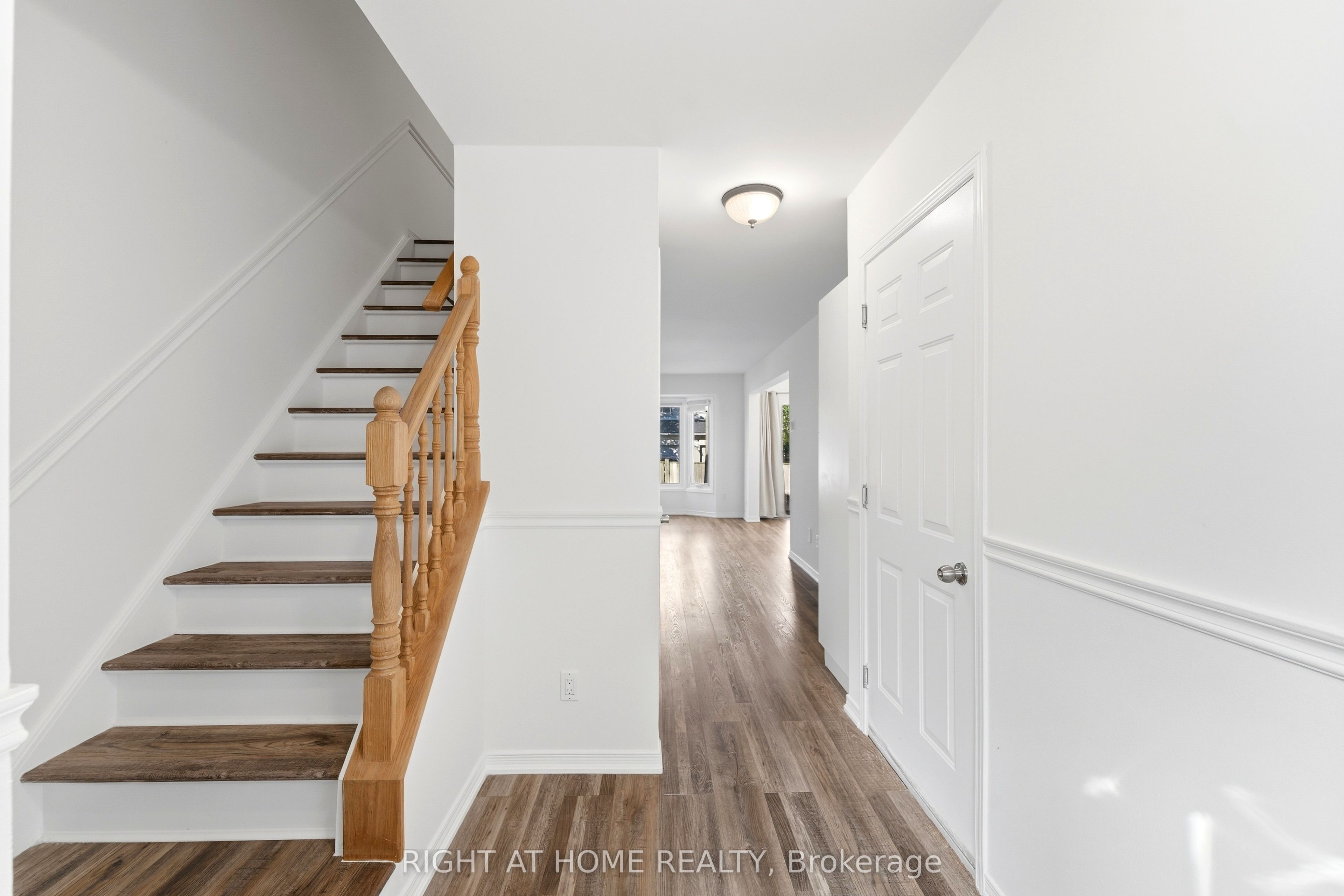 591 Eighth E 13 Property Photo 5