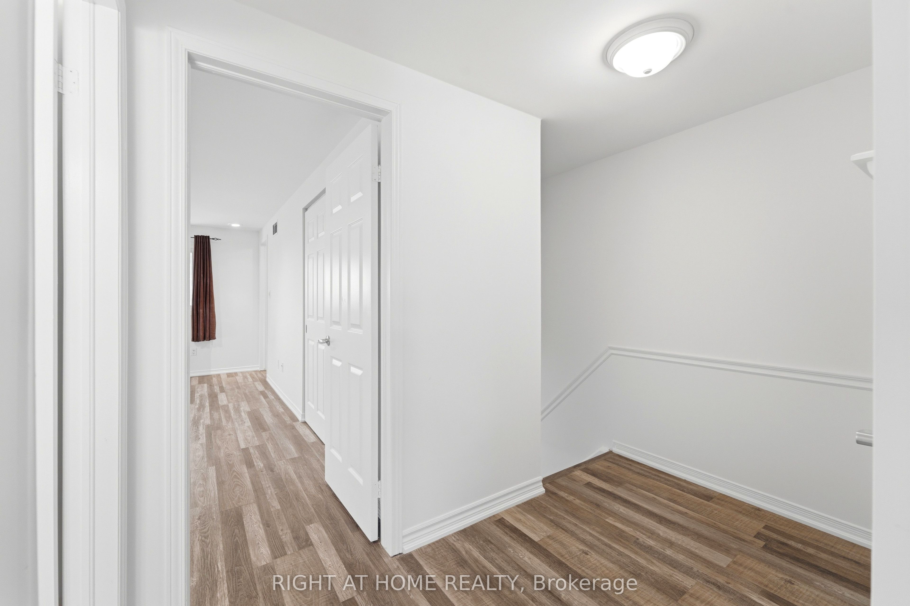 591 Eighth E 13 Property Photo 17