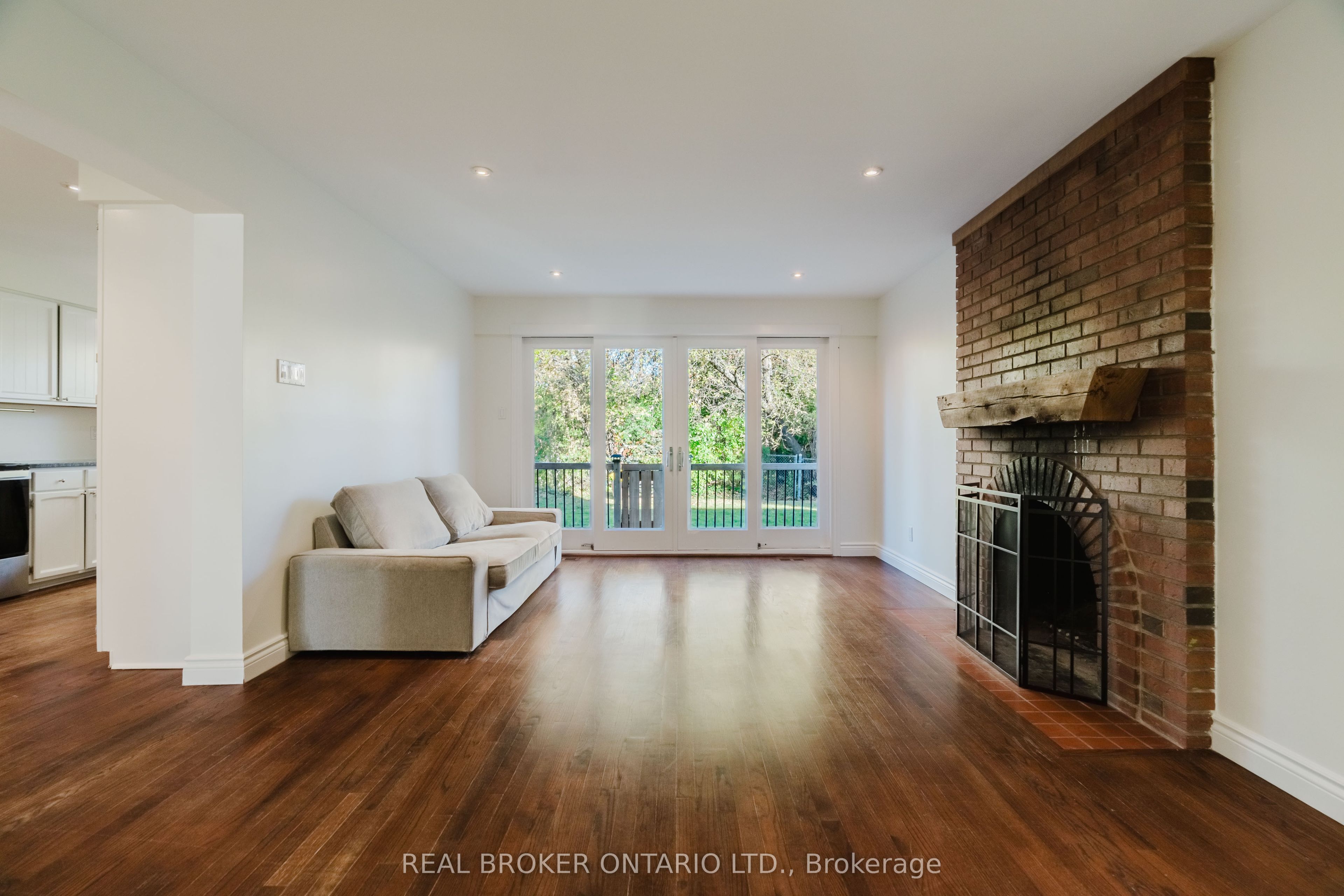 905 Plante Drive Property Photo 13