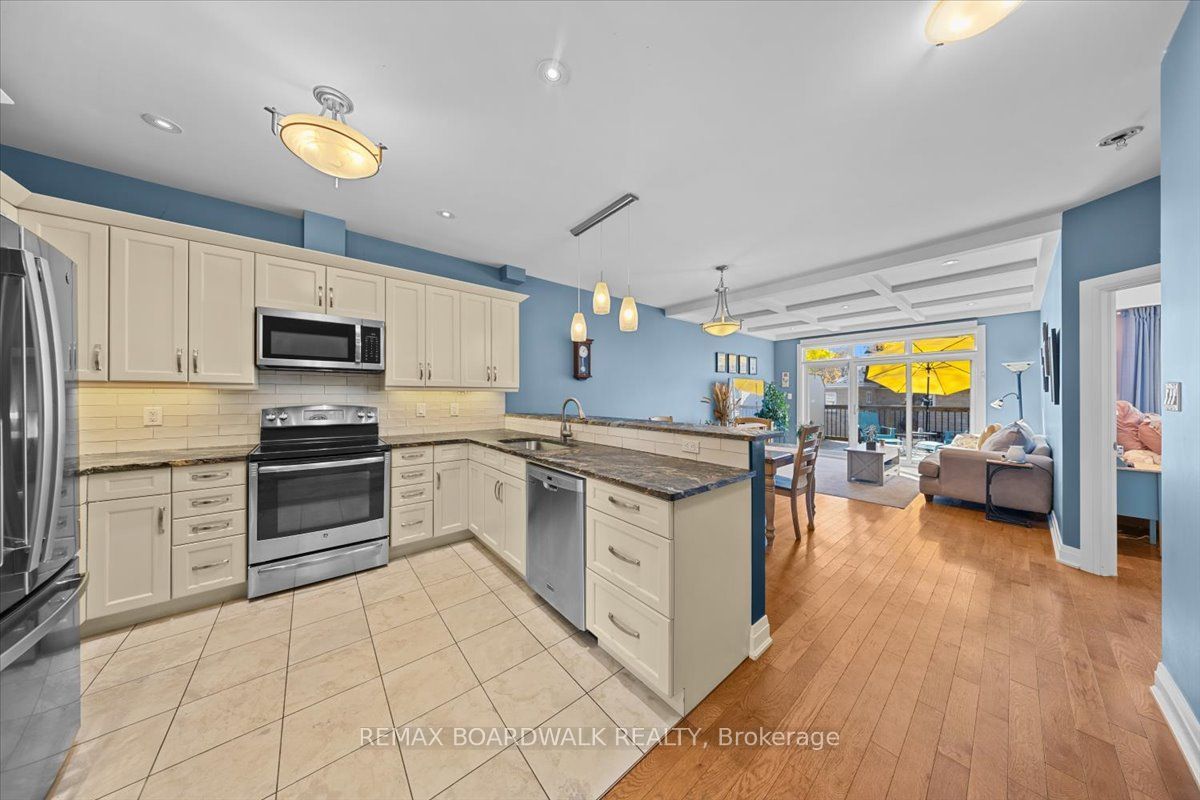 131 Elizabeth Street Property Photo 21