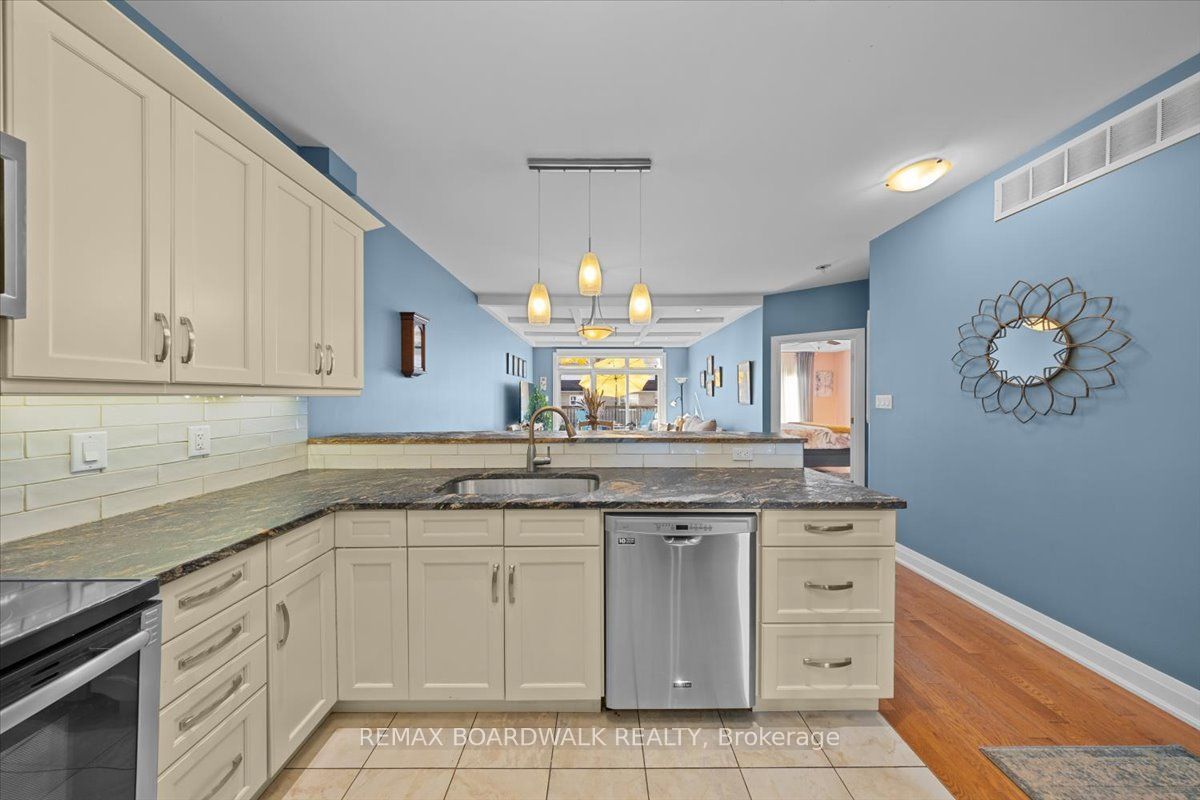 131 Elizabeth Street Property Photo 22