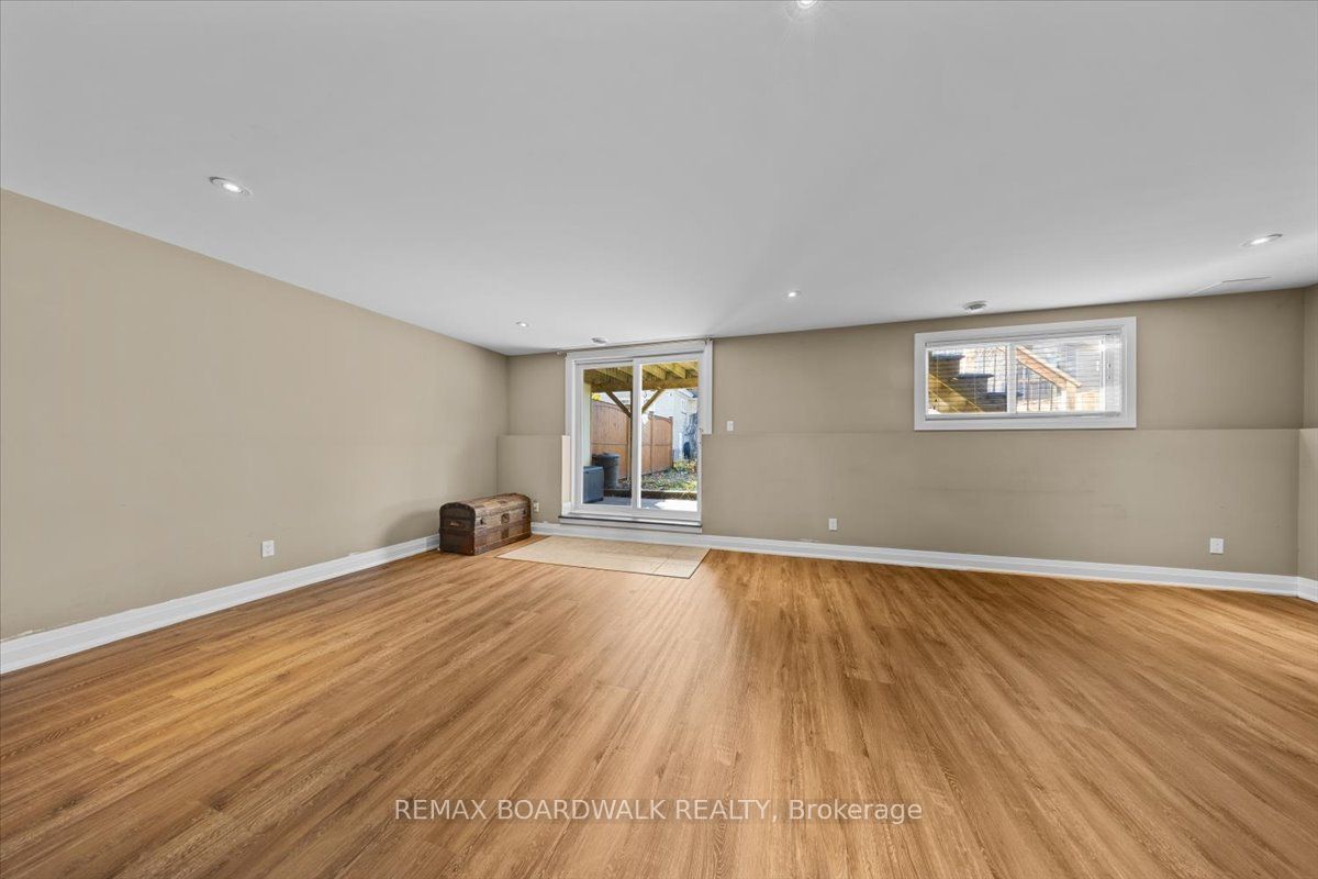 131 Elizabeth Street Property Photo 33