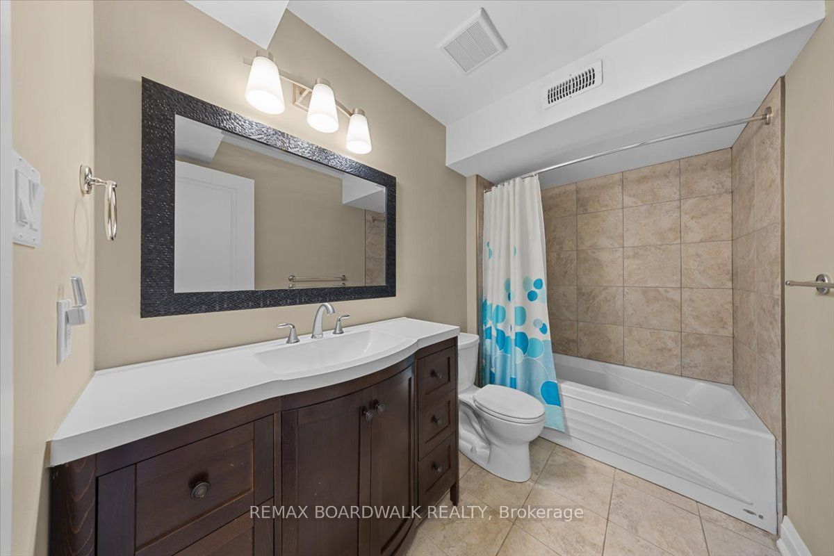 131 Elizabeth Street Property Photo 37