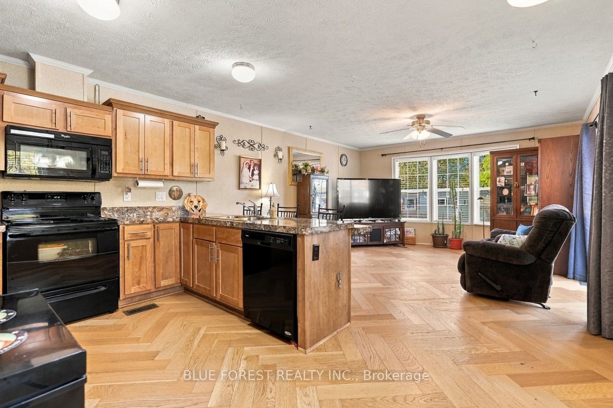 3100 Dorchester Road 41 Property Photo 13