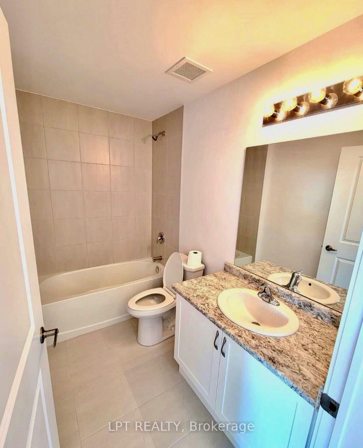 450 Dundas Street E 912 Property Photo 12