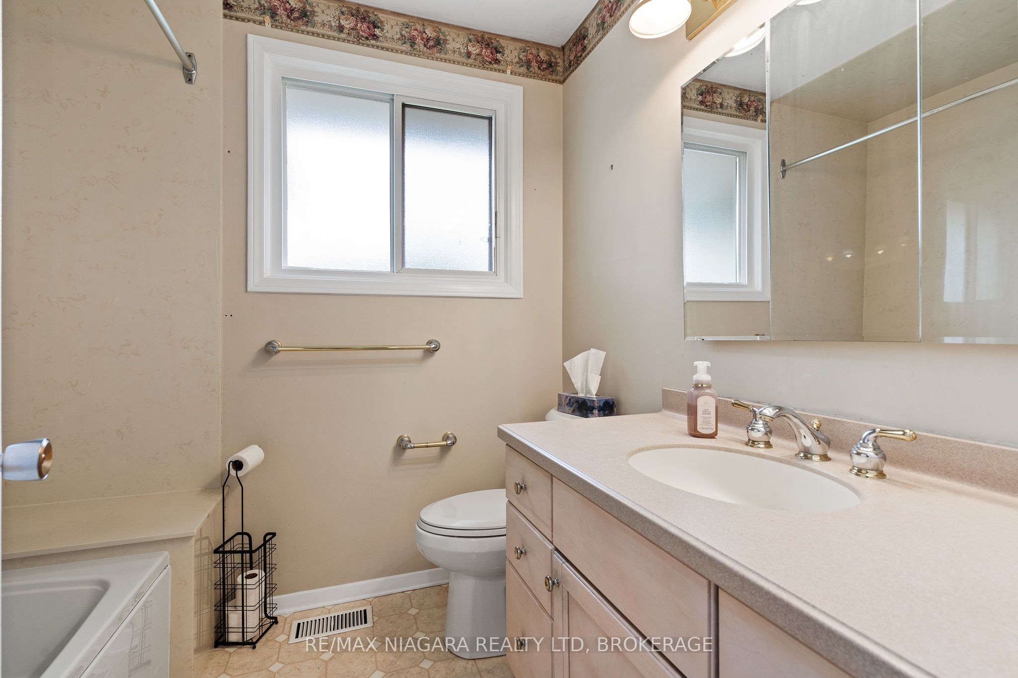 476 Scott Street Property Photo 20