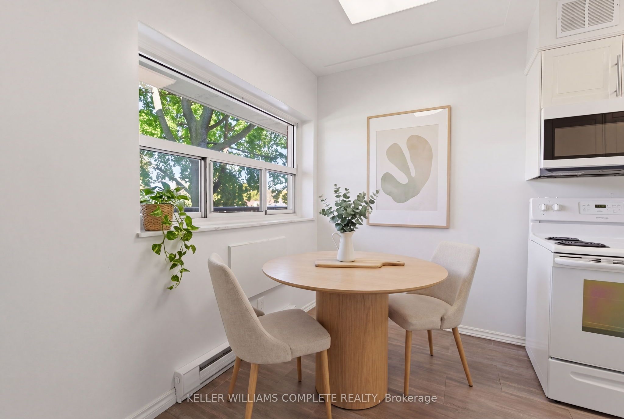 11 Woodman Drive S 210 Property Photo 14