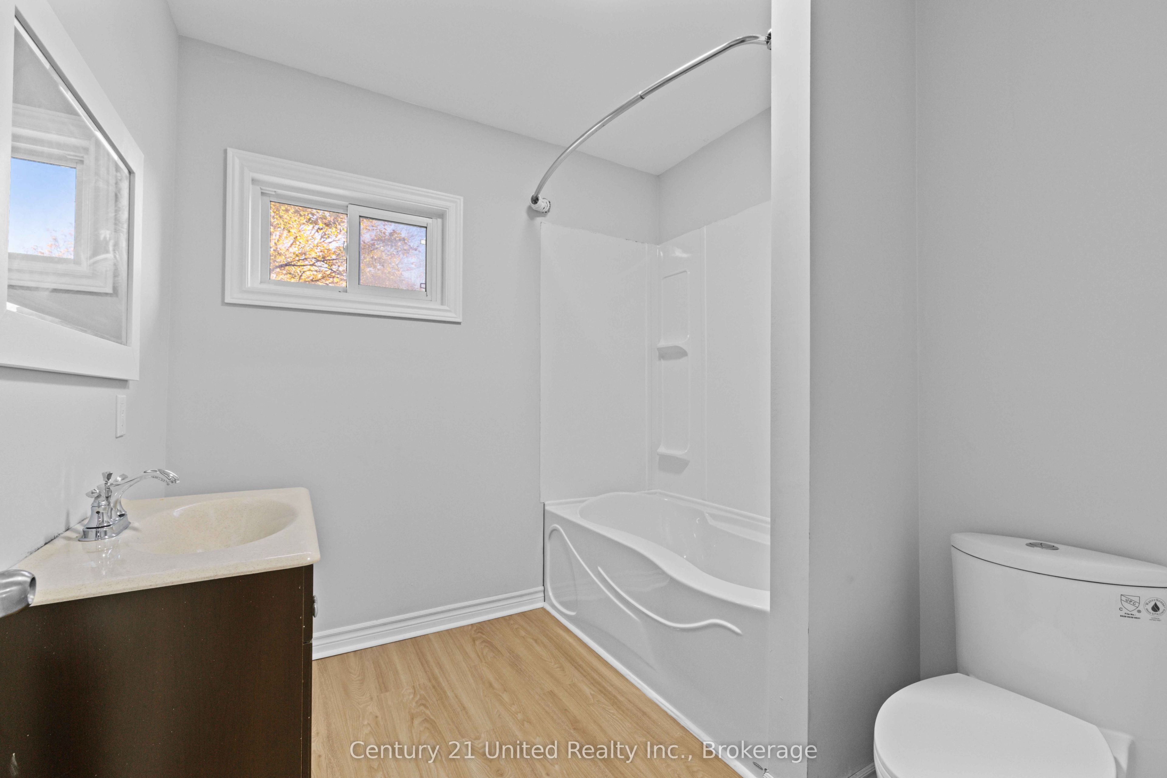 436 George Street S Property Photo 16